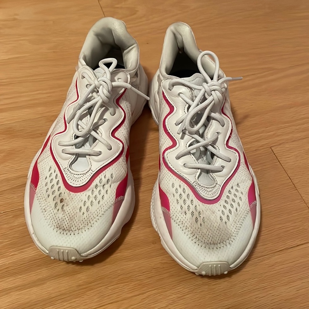 Adidas ozweego sneaker